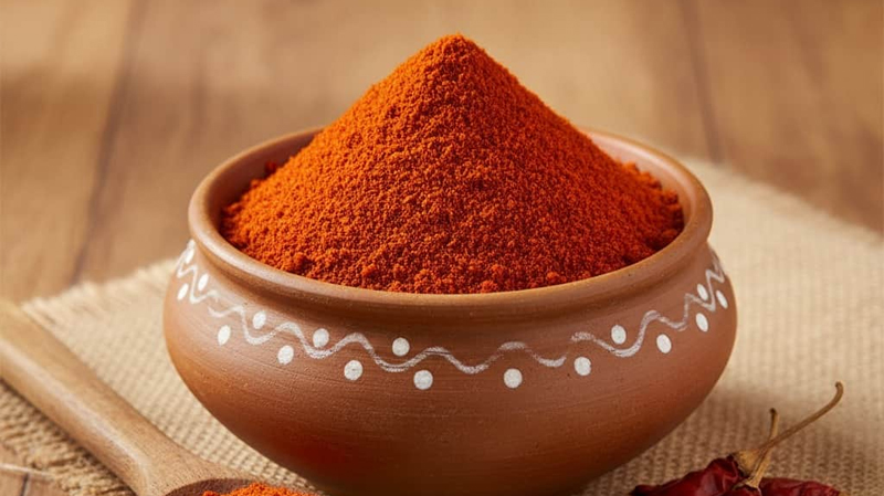 Red Chilli Powder - Bright colour, balanced heat.